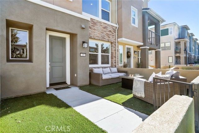 335 Adela, Lake Forest (el Toro), CA 92630