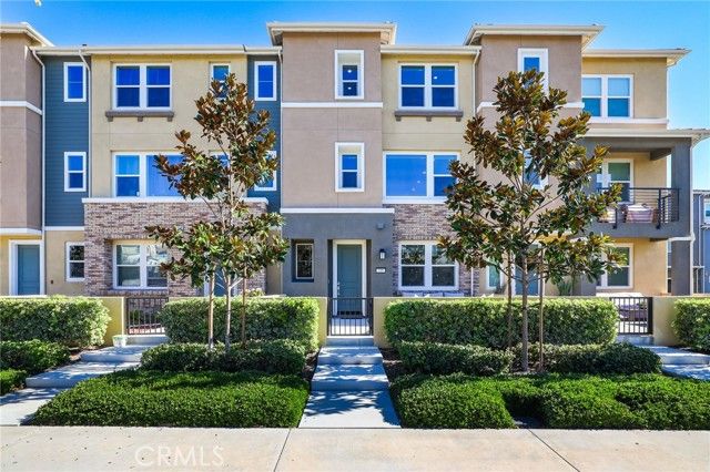 335 Adela, Lake Forest (el Toro), CA 92630