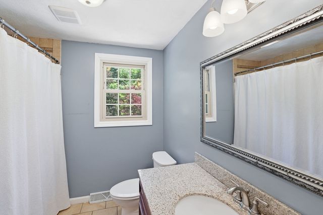 5 Brook St, Middleboro, MA 02346