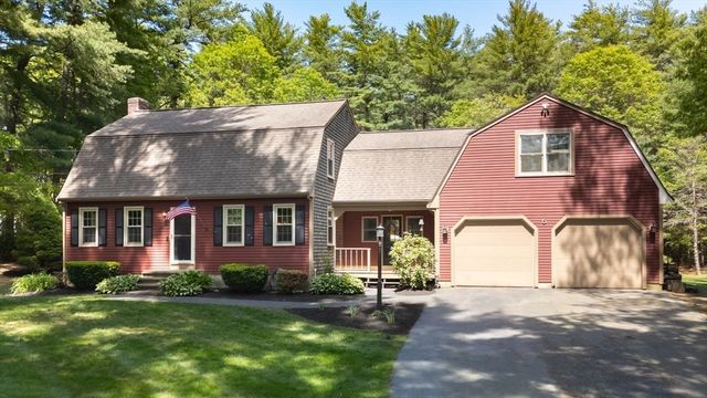 5 Brook St, Middleboro, MA 02346