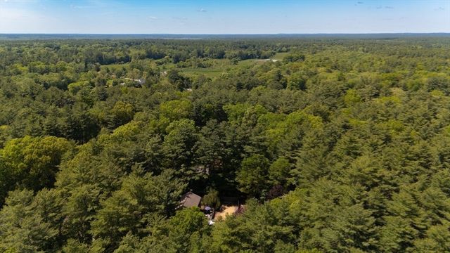 5 Brook St, Middleboro, MA 02346