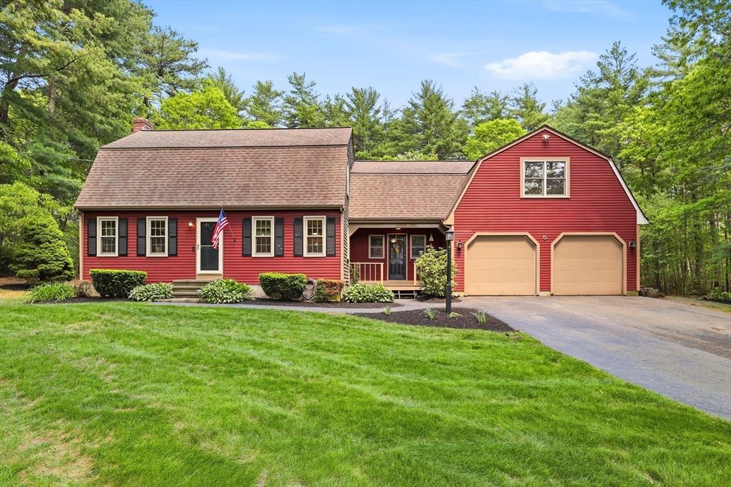 5 Brook St, Middleboro, MA 02346