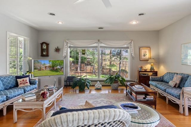 500 WAKEFIELD CIR, Staunton, VA 24401