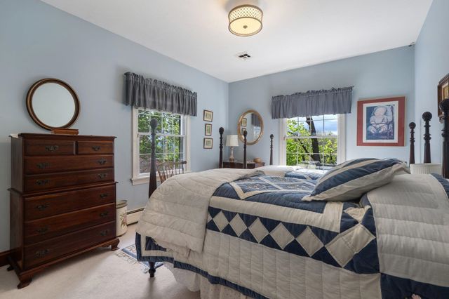 500 WAKEFIELD CIR, Staunton, VA 24401