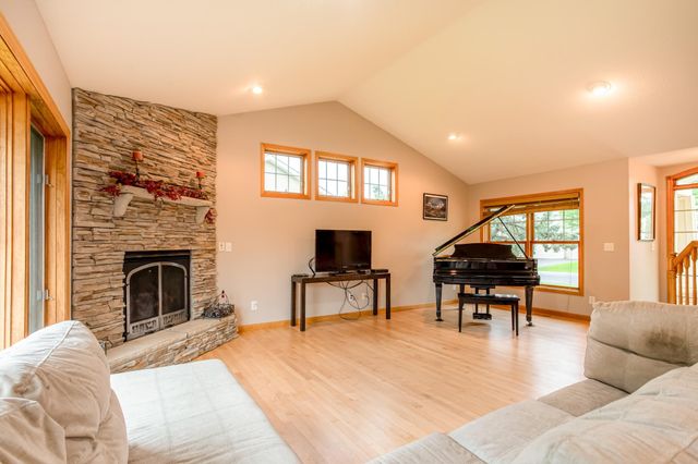 10771 Scott Avenue N, Brooklyn Park, MN 55443
