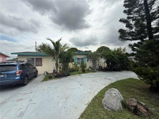 17201 NW 42nd Ave, Miami Gardens, FL 33055