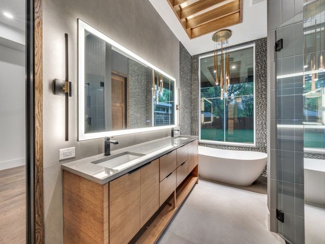 9317 Redondo Drive, Dallas, TX 75218