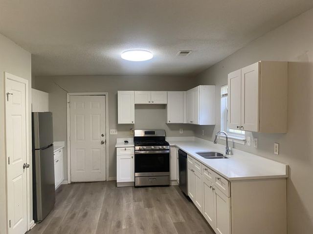 5132 Meadows Lake Drive, Powder Springs, GA 30127