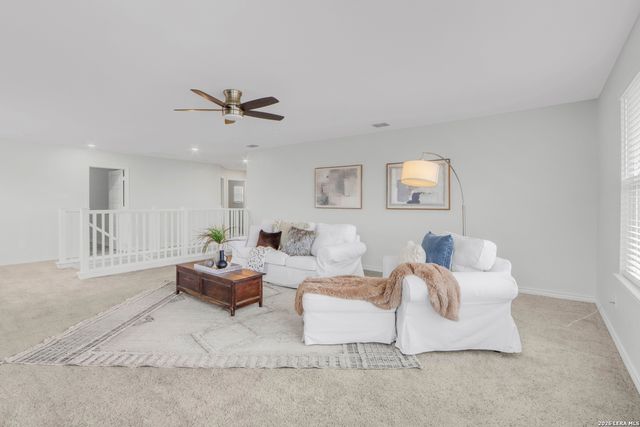2077 Oxbow, New Braunfels, TX 78130