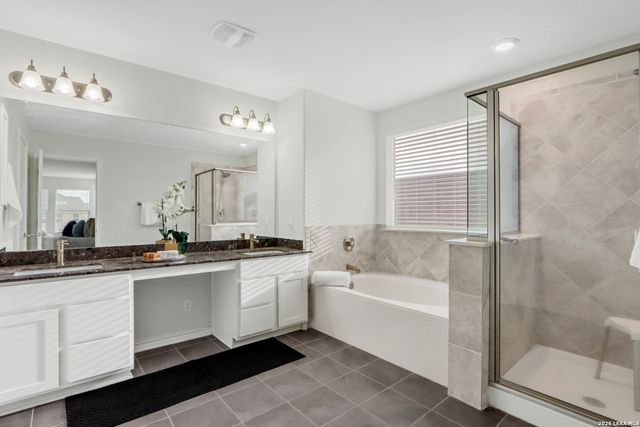 2077 Oxbow, New Braunfels, TX 78130
