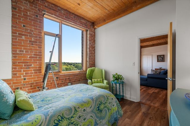 147 Centre Street 603, Brockton, MA 02302