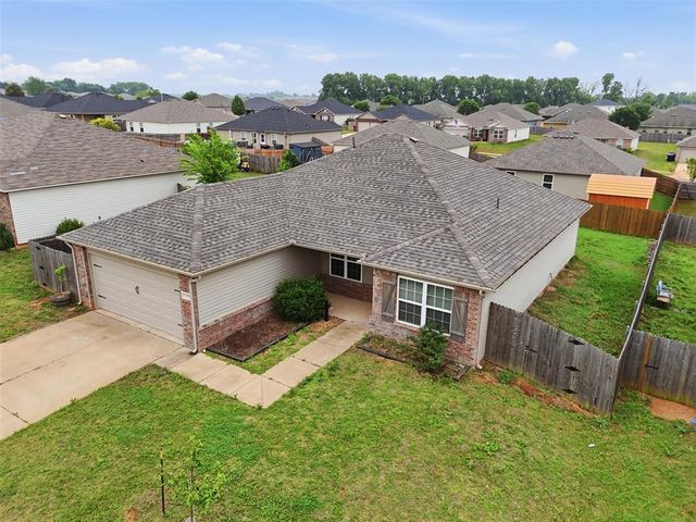 1200 Granite Lane, Noble, OK 73068