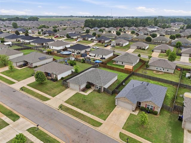 1200 Granite Lane, Noble, OK 73068