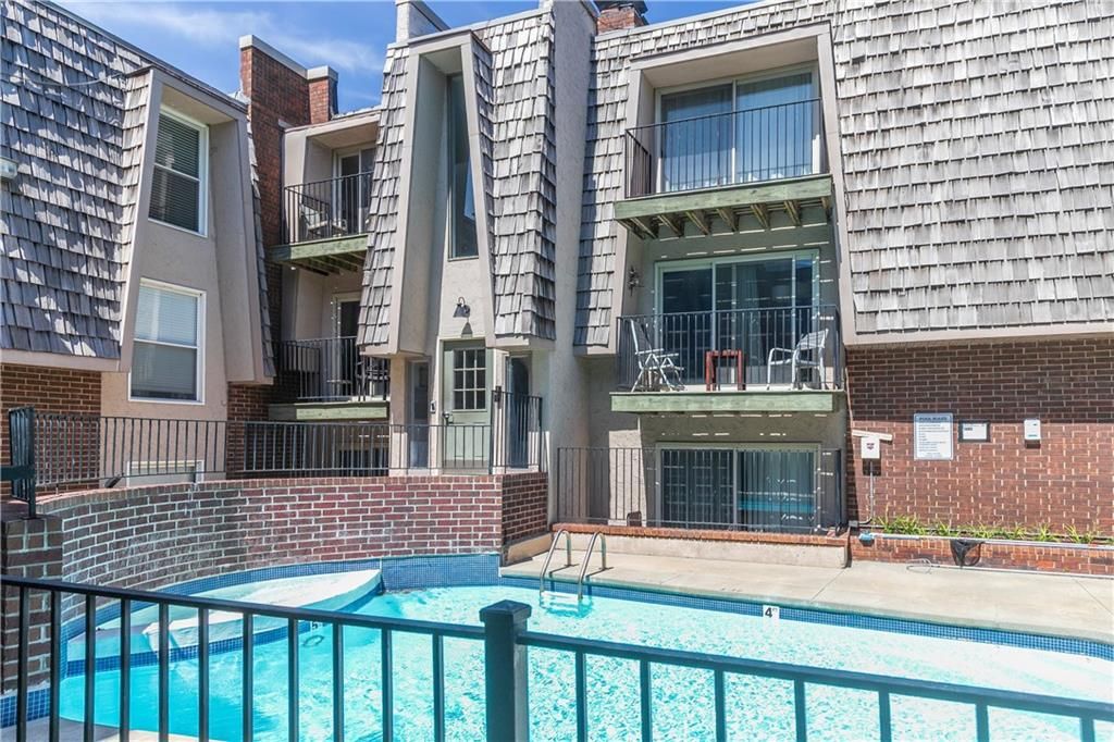 3602 Gillham Drive, Kansas City, MO 64111