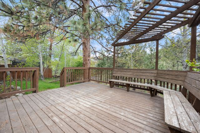 19452 Brookside Way, Bend, OR 97702