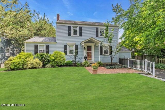 416 Roosevelt Avenue, Oakhurst, NJ 07755