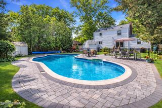 416 Roosevelt Avenue, Oakhurst, NJ 07755