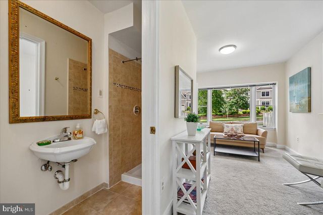 5805 ROOSEVELT ST, Bethesda, MD 20817
