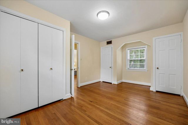 5805 ROOSEVELT ST, Bethesda, MD 20817