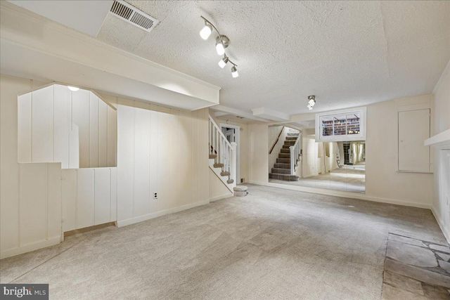 5805 ROOSEVELT ST, Bethesda, MD 20817