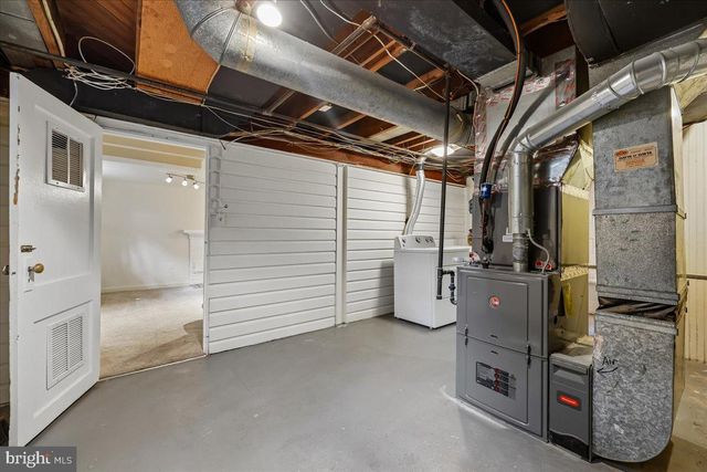 5805 ROOSEVELT ST, Bethesda, MD 20817
