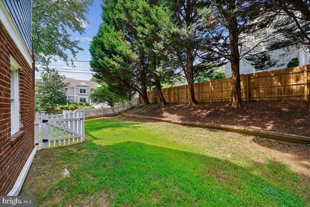 5805 ROOSEVELT ST, Bethesda, MD 20817