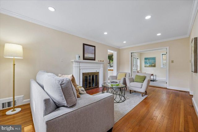 5805 ROOSEVELT ST, Bethesda, MD 20817