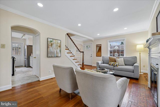 5805 ROOSEVELT ST, Bethesda, MD 20817