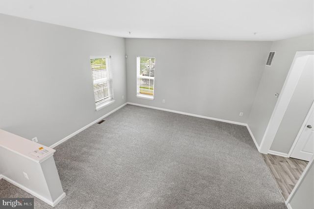 1621 RENAISSANCE DR, Essex, MD 21221