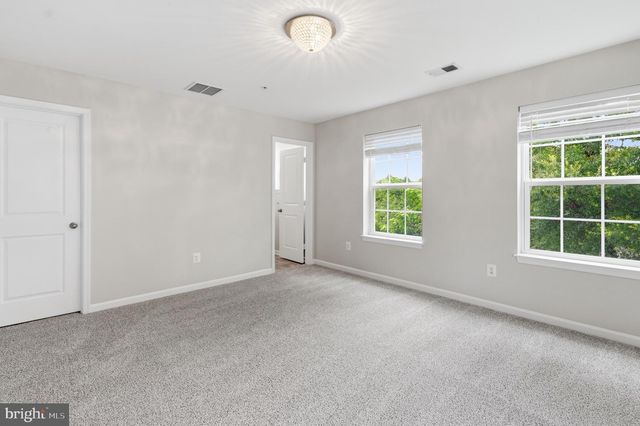 1621 RENAISSANCE DR, Essex, MD 21221