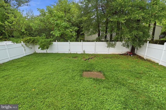 1621 RENAISSANCE DR, Essex, MD 21221