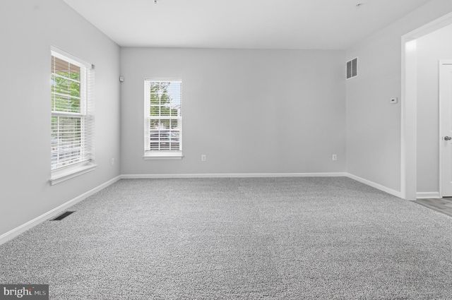 1621 RENAISSANCE DR, Essex, MD 21221