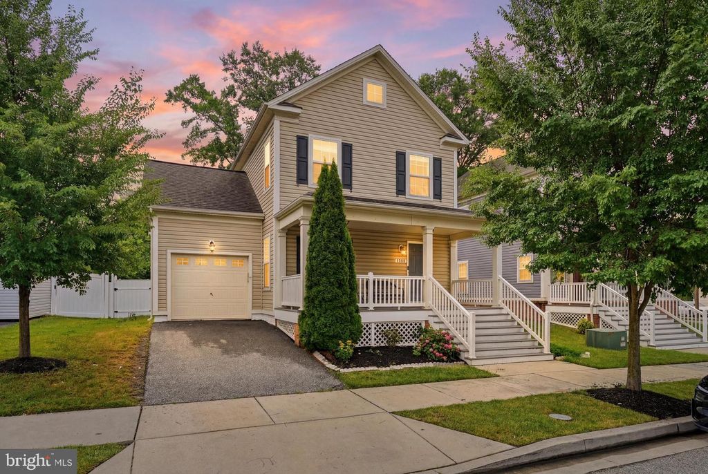 1621 RENAISSANCE DR, Essex, MD 21221