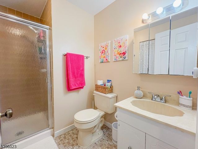 1 Pippin Ln, Hardyston Twp., NJ 07419