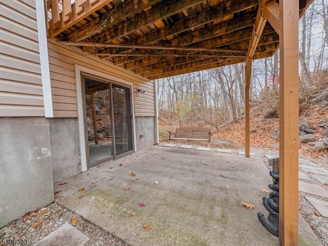 1 Pippin Ln, Hardyston Twp., NJ 07419