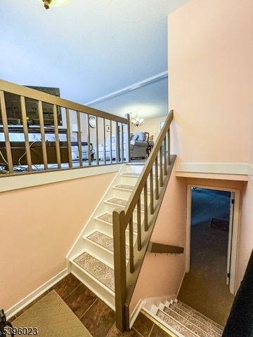 1 Pippin Ln, Hardyston Twp., NJ 07419