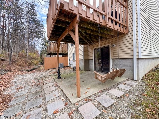 1 Pippin Ln, Hardyston Twp., NJ 07419