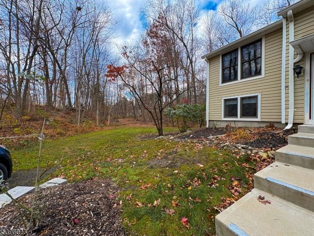 1 Pippin Ln, Hardyston Twp., NJ 07419