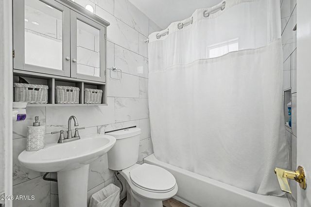3021 W VILLA Street, Phoenix, AZ 85009