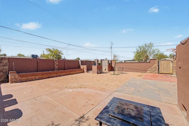 3021 W VILLA Street, Phoenix, AZ 85009