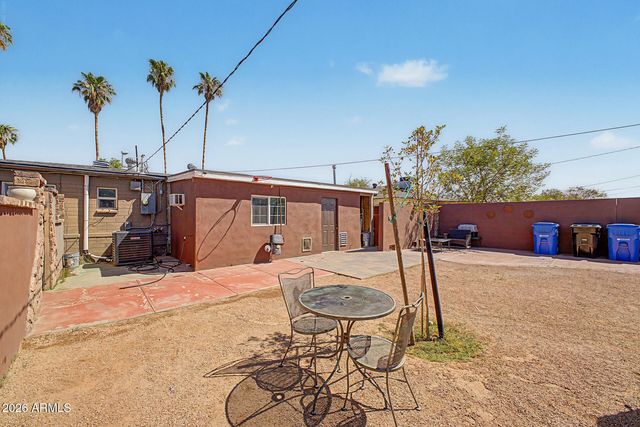 3021 W VILLA Street, Phoenix, AZ 85009
