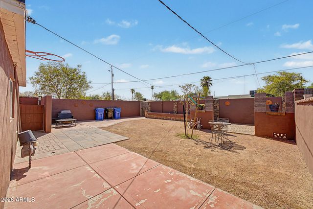 3021 W VILLA Street, Phoenix, AZ 85009