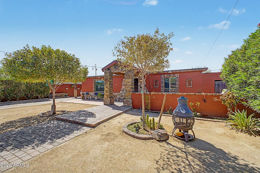 3021 W VILLA Street, Phoenix, AZ 85009