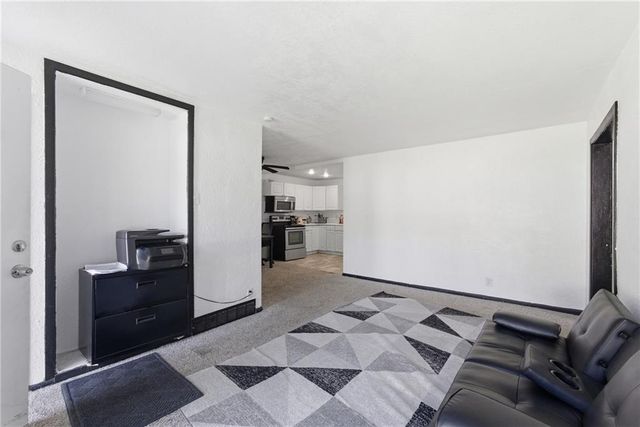 3407 Norton Avenue, Kansas City, MO 64128