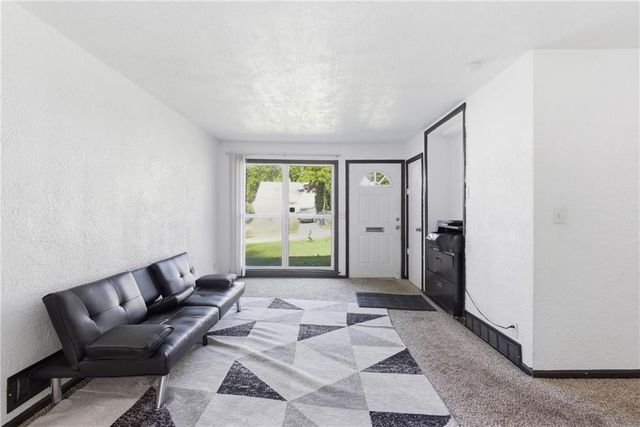 3407 Norton Avenue, Kansas City, MO 64128