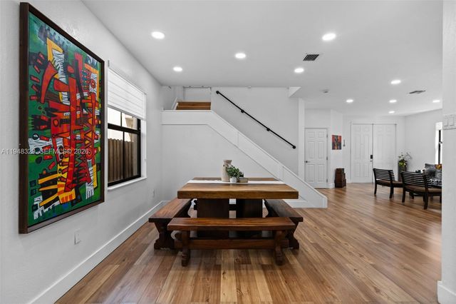 8658 NW 99th Path, Doral, FL 33178