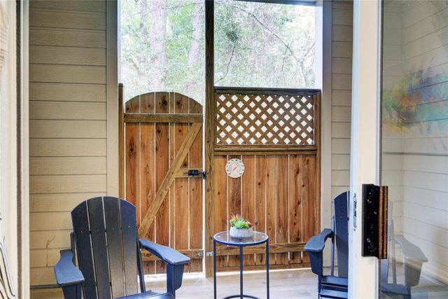 76 Scarlet Woods Court, The Woodlands, TX 77380