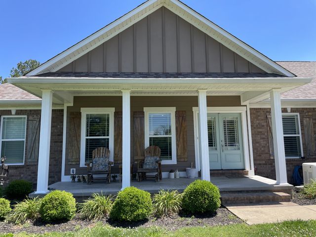 123 Planter Cir, Leoma, TN 38468