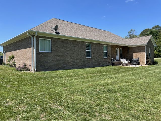 123 Planter Cir, Leoma, TN 38468