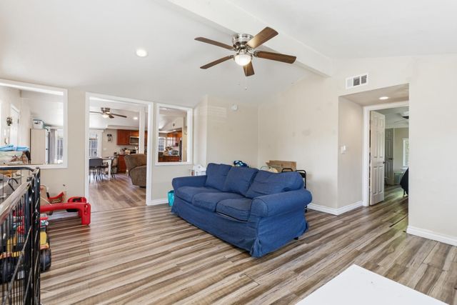 6024 N Alturas Ave, Stockton, CA 95207
